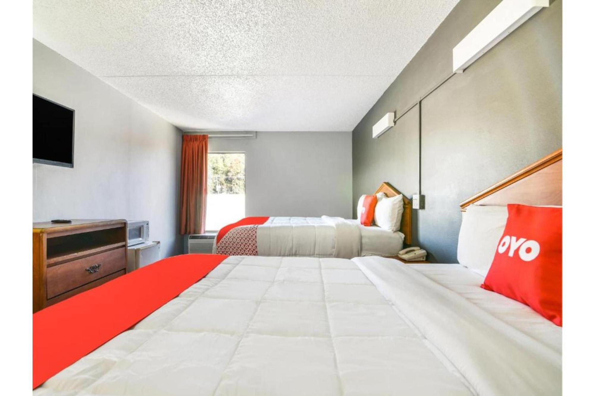 Oyo Townhouse Near Little Rock Air Force Base Hotel
